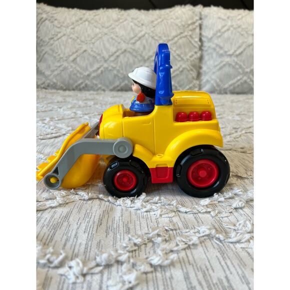 Fisher-Price Little People Lifty Loader Construction Figure Little People 2003 - Picture 2 of 12